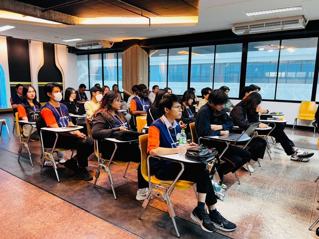 LAUNCH X: เตรียมตัวสู่สตาร์ทอัพ – เปลี่ยนไอเดีย สู่ธุรกิจจริง img00112