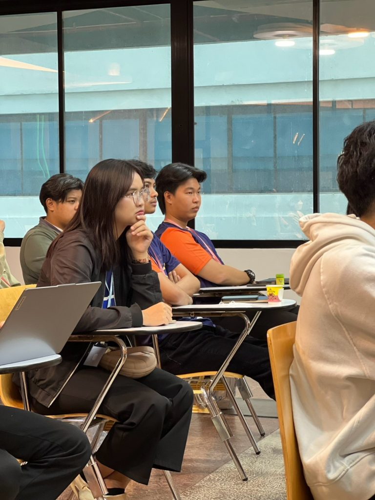 LAUNCH X: เตรียมตัวสู่สตาร์ทอัพ – เปลี่ยนไอเดีย สู่ธุรกิจจริง img00116